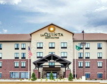 Holiday Inn Express Hotel & Suites